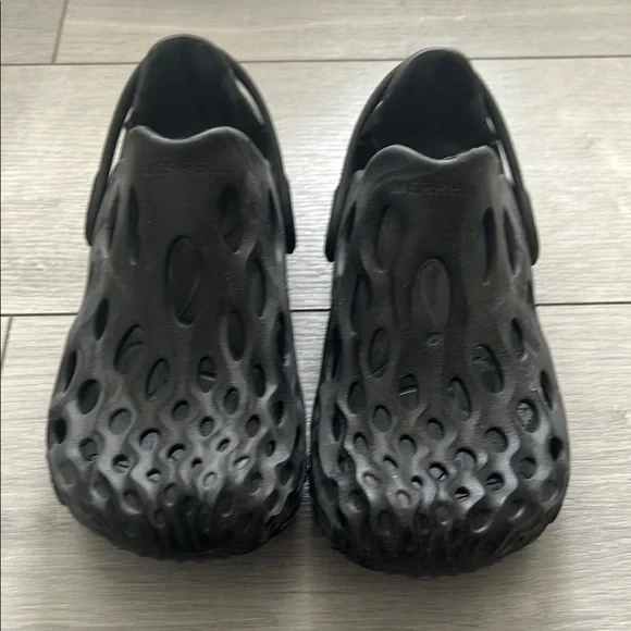 Merrell Black Slip-On Clogs - Picture 3 of 7